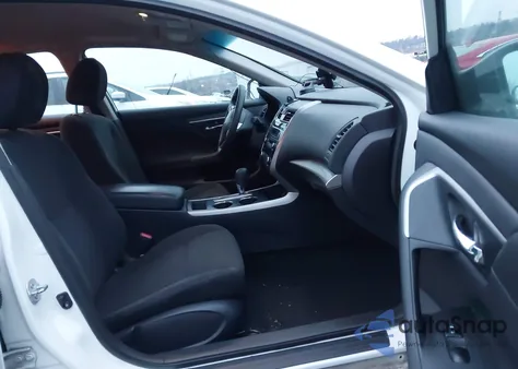 2015 Nissan Altima 2.5 S from USA, damaged, VIN 1N4AL3AP6FC472631